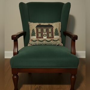 Home Holiday Christmas Pillow with House Design Tapestrey